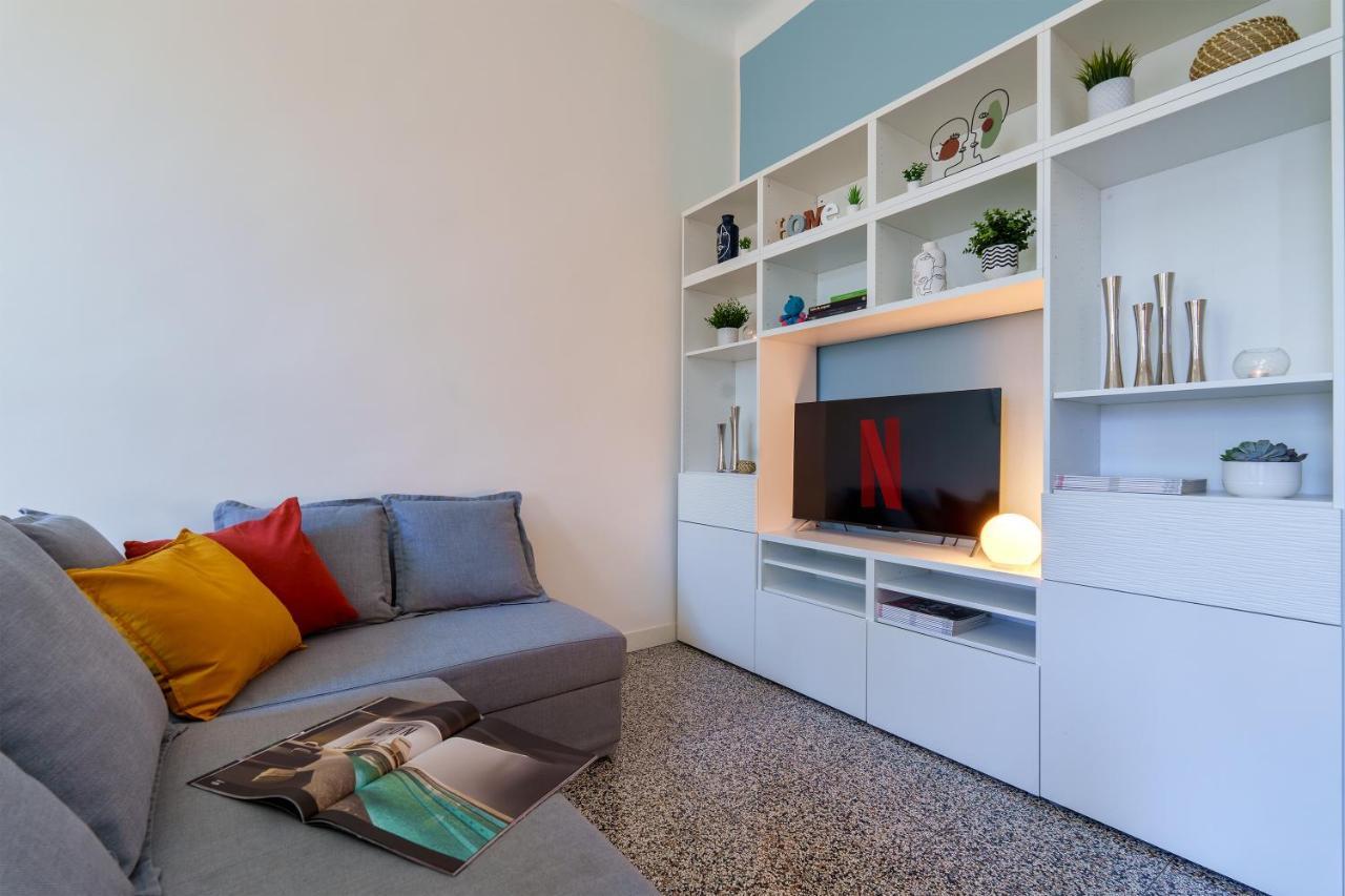 Duomo/Navigli Casa Elegante In Zona Tortona Apartment Milan Bagian luar foto
